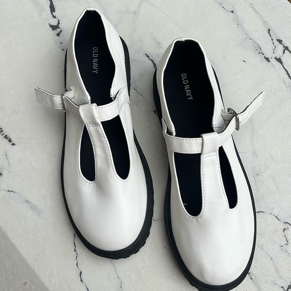 Old Navy White Mary Jane’s Size 5
